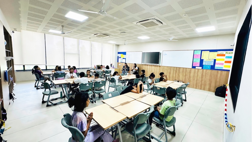 HXLS-64-Classroom